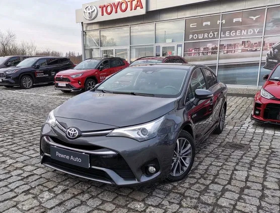 toyota avensis gąbin Toyota Avensis cena 48900 przebieg: 232854, rok produkcji 2016 z Gąbin